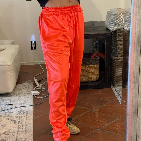 Laina Rauma Small drawstring Club Bed neon orange pants - Picture 5 of 7